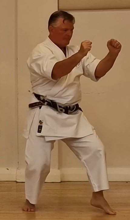 Jion kata — strong lines, calm power, and temple kata structure